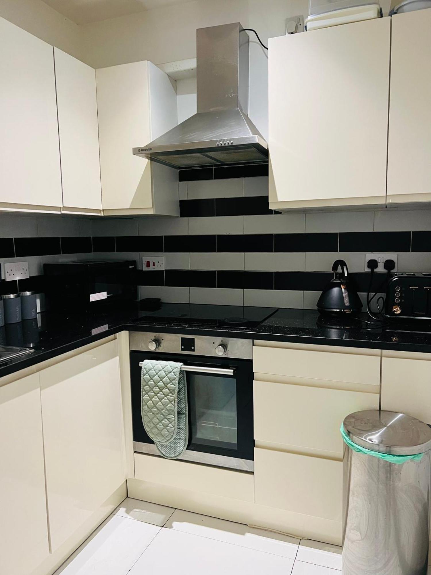 "Spacious Family, Friendly" 1 Bedroom In Kings Cross, St Pancras!!!118A Лондон Екстериор снимка