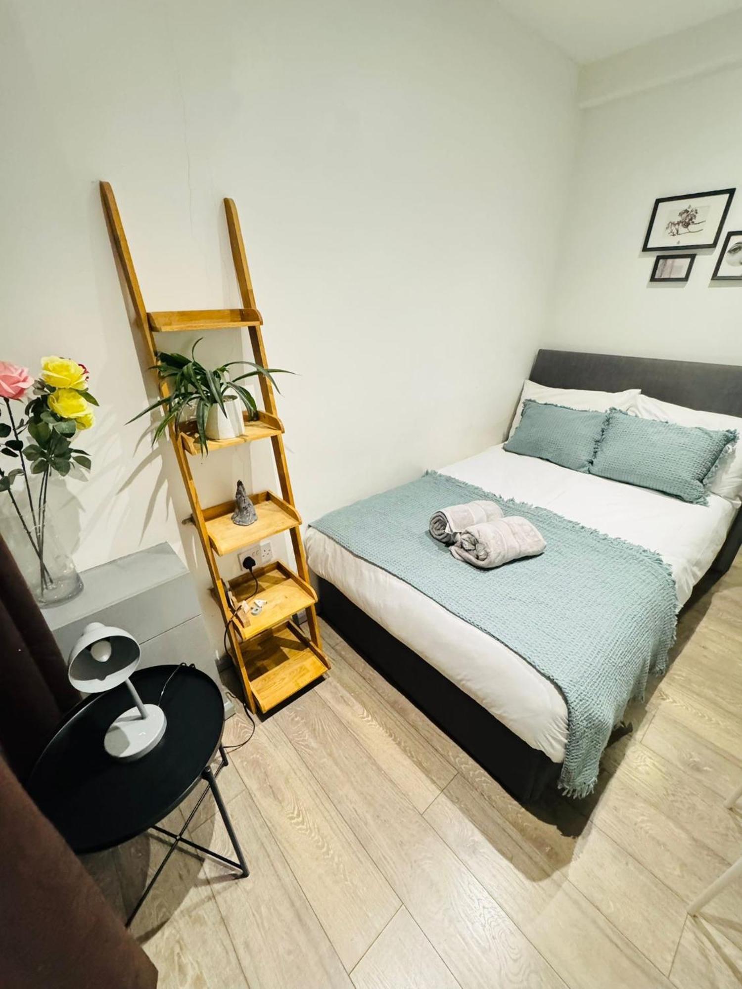 "Spacious Family, Friendly" 1 Bedroom In Kings Cross, St Pancras!!!118A Лондон Екстериор снимка