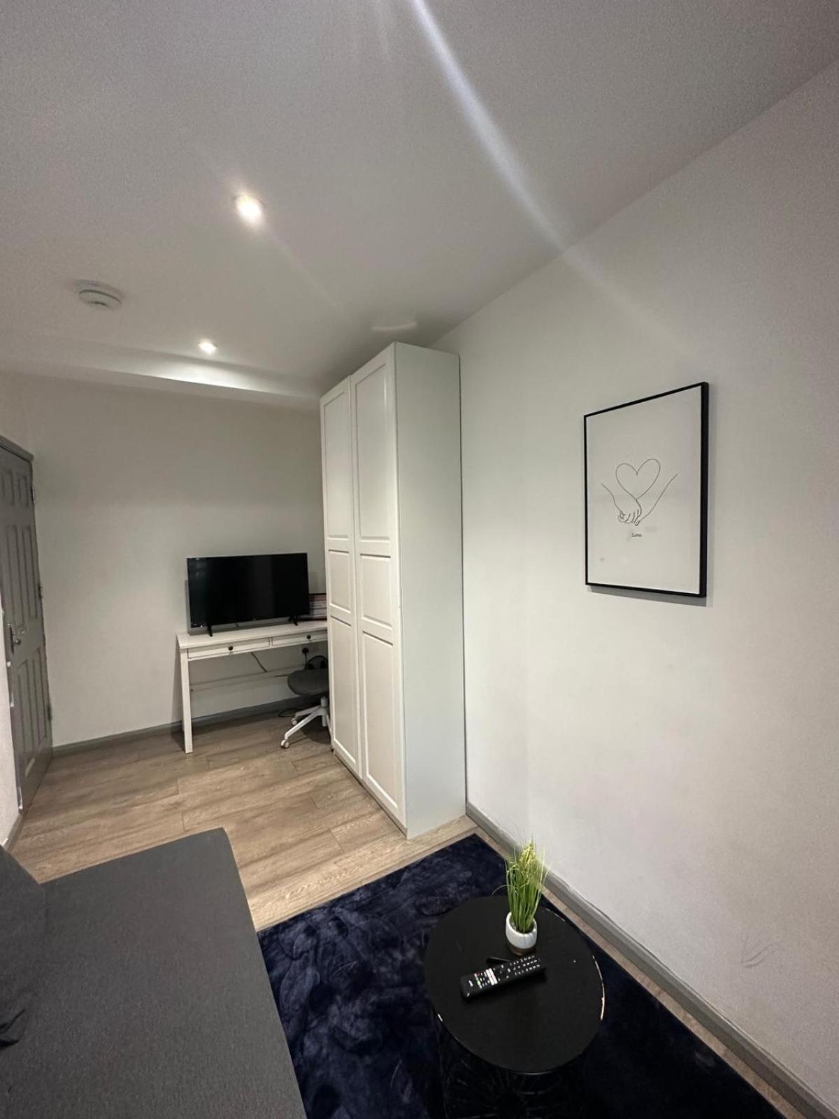 "Spacious Family, Friendly" 1 Bedroom In Kings Cross, St Pancras!!!118A Лондон Екстериор снимка